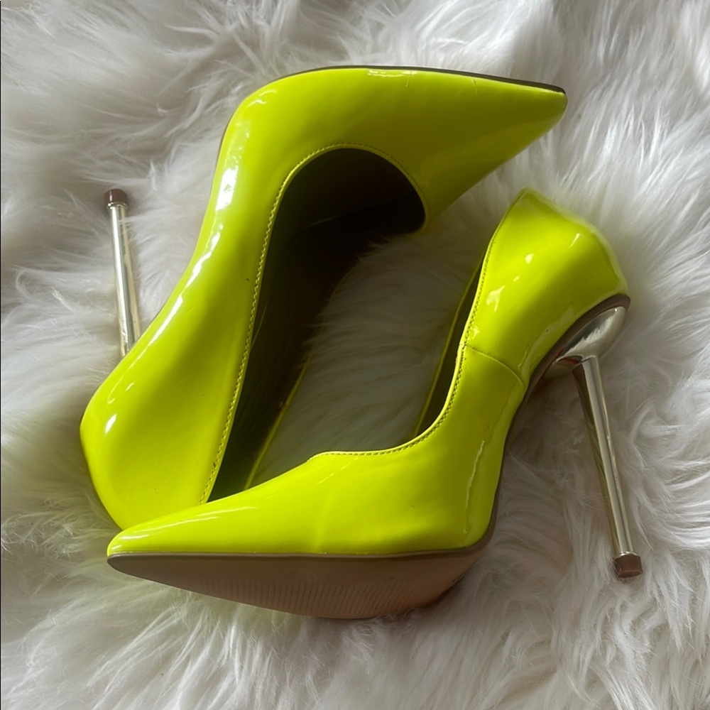 Saxy fashion nova high heels 🔥